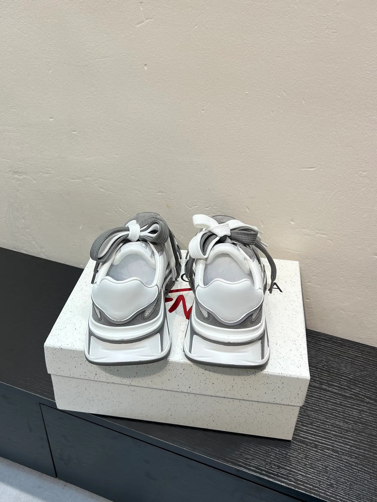 DC Shoes सफेद ग्रे प्लेटफॉर्म सोल मिश्रित सामग्री ऊपरी मोटी स्नीकर 6