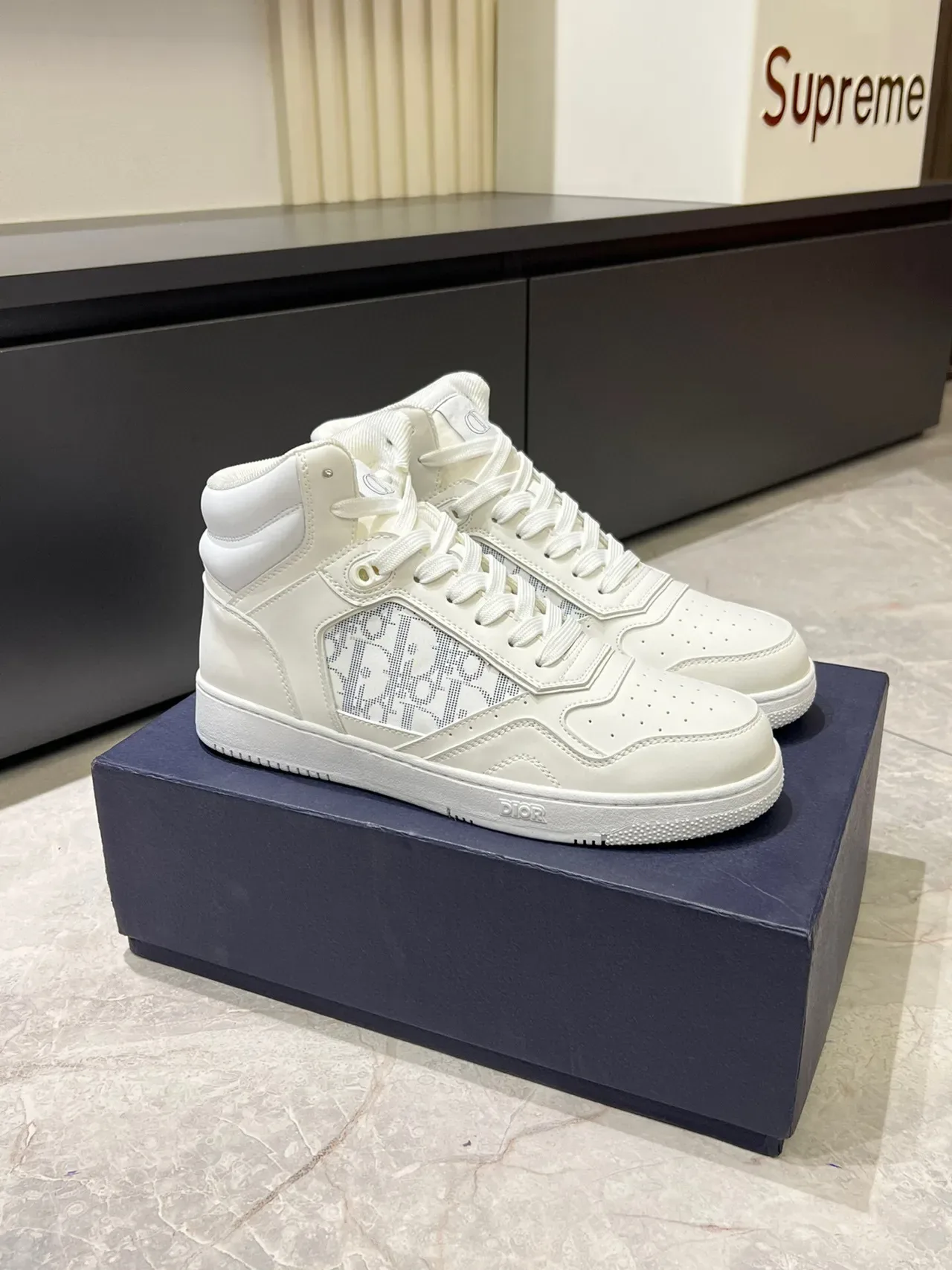 Dior B23 High Off-White Monogram حذاء رياضي أسلوب حياة 3