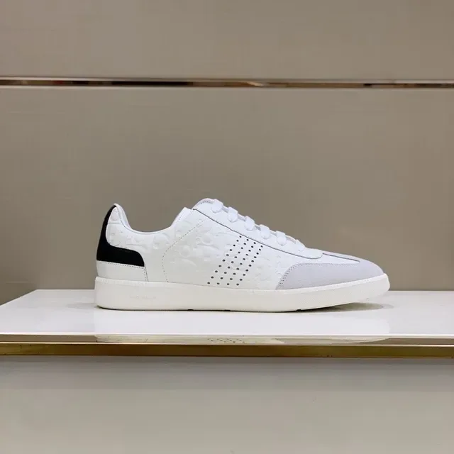 Dior B23 White and Black Embossed Monogram Lifestyle Sneakers 2