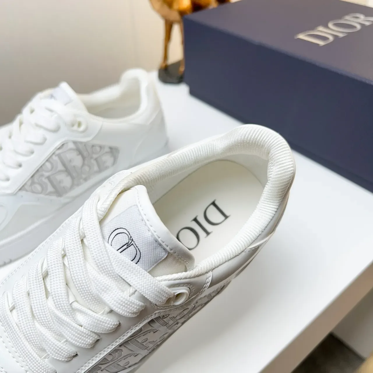 Dior B23 White Glossy Patent Oblique Monogram Lifestyle Sneakers 2