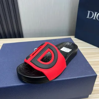 Dior B27 Slide 红色和黑色拖鞋