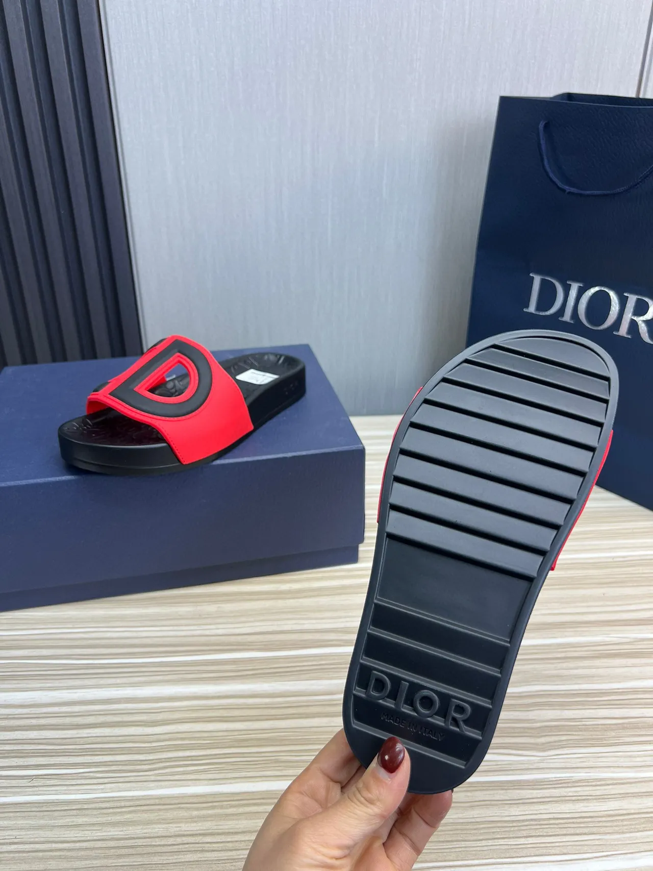 Dior B27 Slide Sandales Rouges et Noires 3