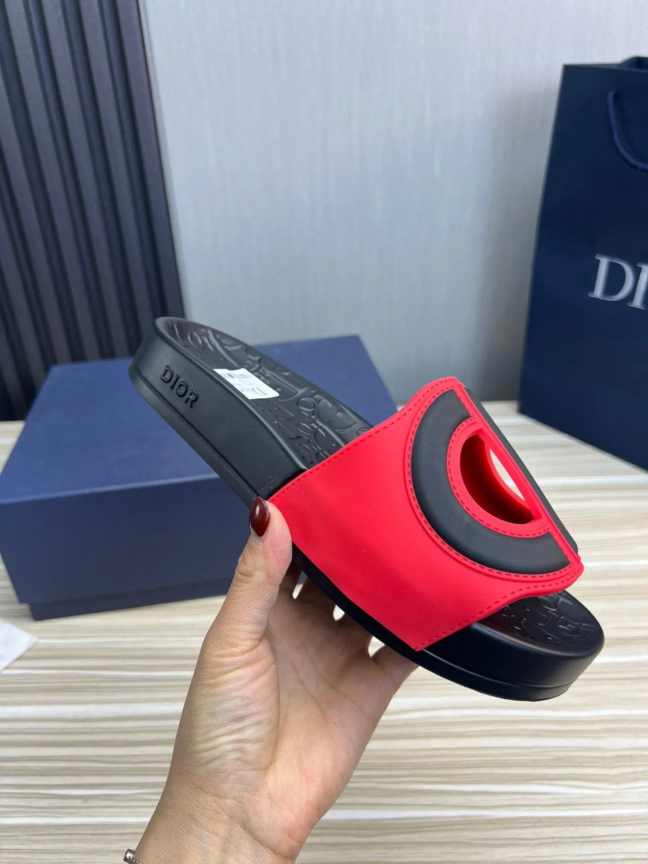 Dior B27 Slide Sandales Rouges et Noires 5