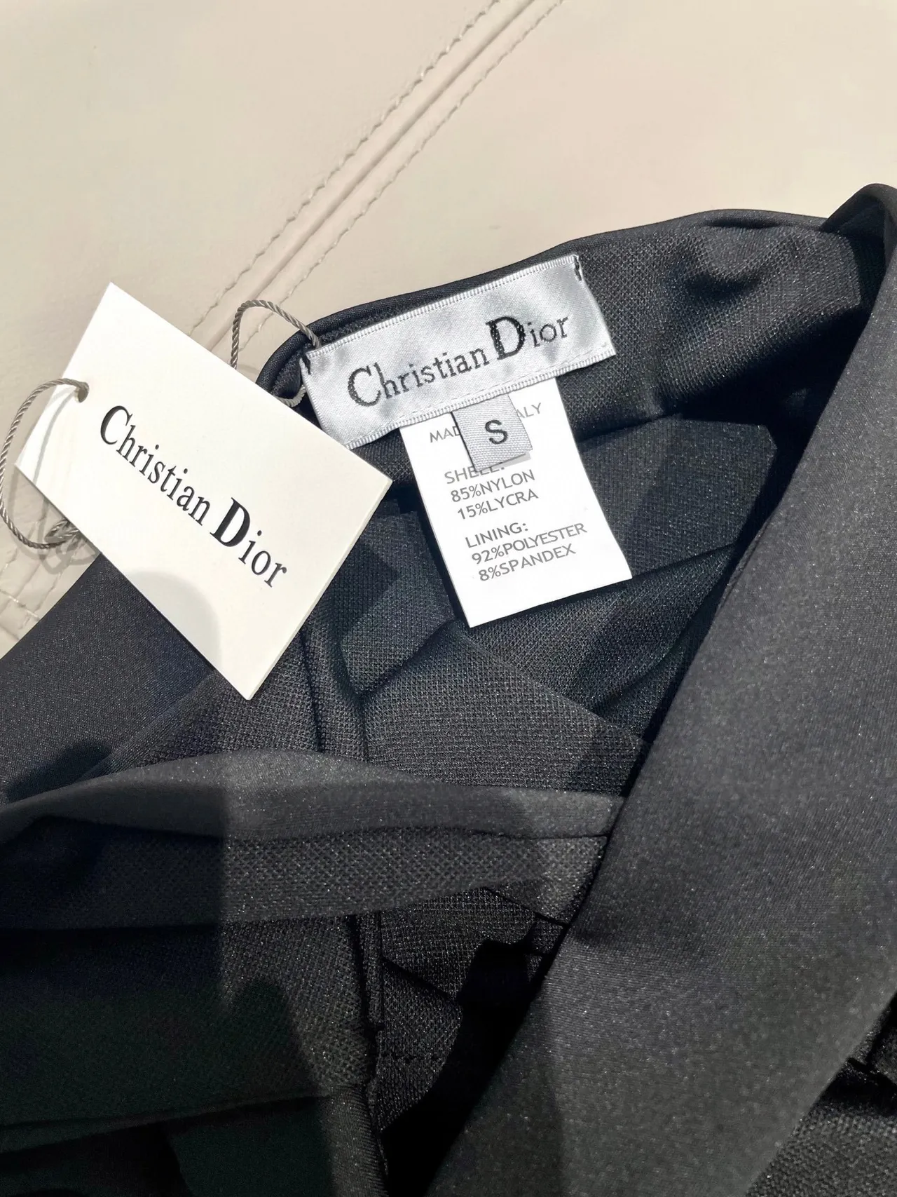Dior Negro Asimétrico Mangas Largas Corte Hombro ropa deportiva 3