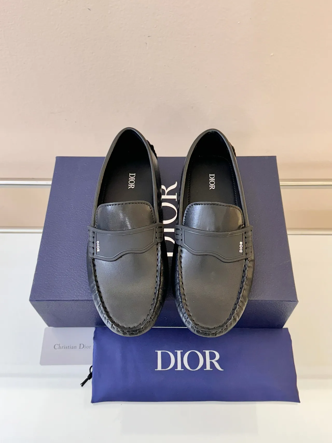 Dior Moc-Toe de cuero negro con costura loafer 6