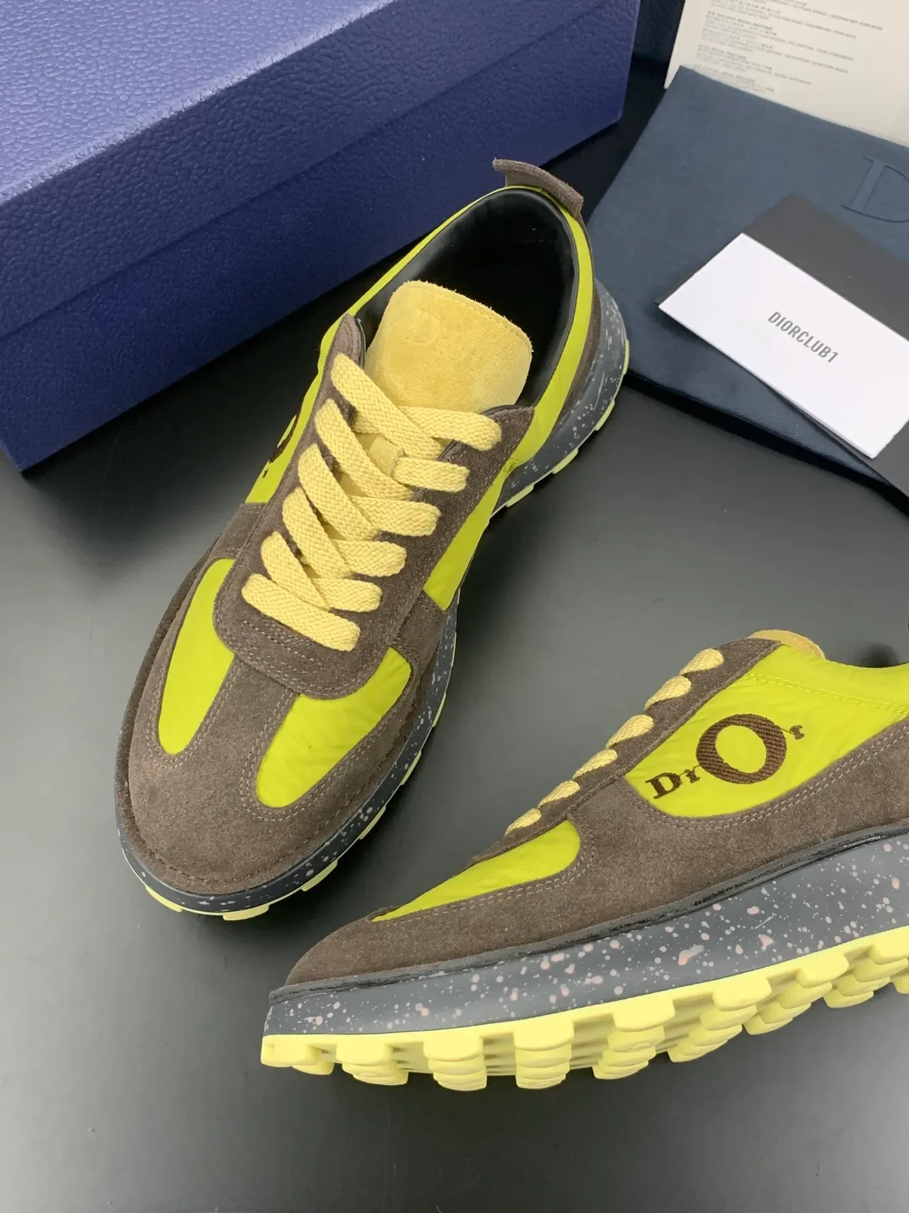 Dior Sneakers Lifestyle Marron Jaune Daim Et Nylon En Couches Semelle Caoutchouc Speckled 3