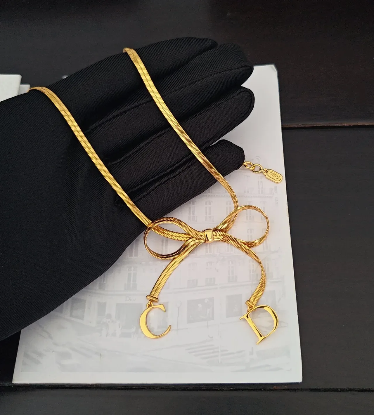 Collier Dior Chaîne de Serpent Nœud Papillon Or 4