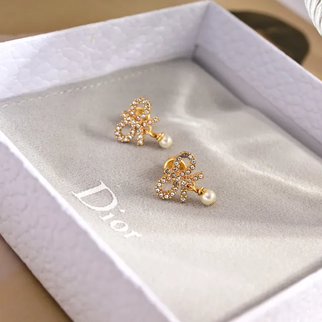 Dior Le Nœud de Dior Gold-Tone Crystal and Pearl Bow Earrings 5