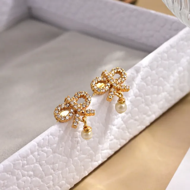 Dior Le Nœud de Dior Gold-Tone Crystal and Pearl Bow Earrings 7