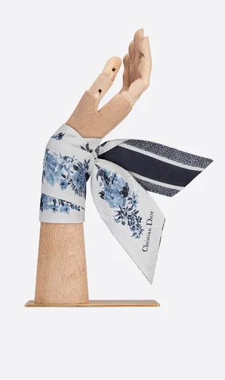 Dior Oblique Logo et foulard en soie à imprimé floral bleu 3
