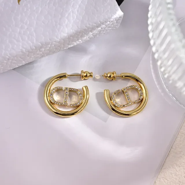 Dior Tribales सुनहरी सफेद हूप क्रिस्टल पावे CD लोगो कान की मूंगफली 2