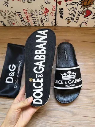 Dolce & Gabbana ক্রাউন লোগো কালো স্লিপার 2