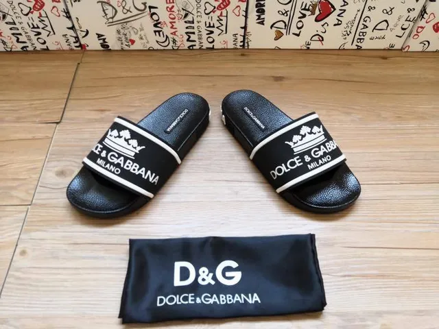 Dolce & Gabbana ক্রাউন লোগো কালো স্লিপার 5