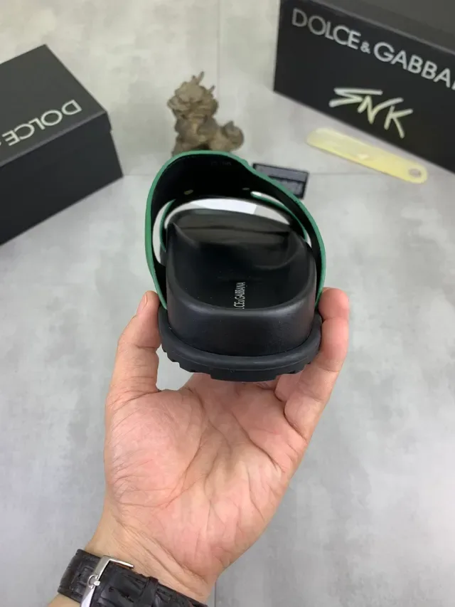 Dolce & Gabbana Portofino Sandales en cuir vert granité 3
