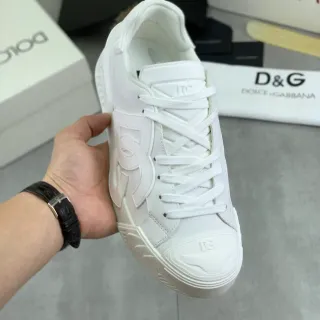 Dolce & Gabbana tênis brancos monocromáticos com sola talhada chunky