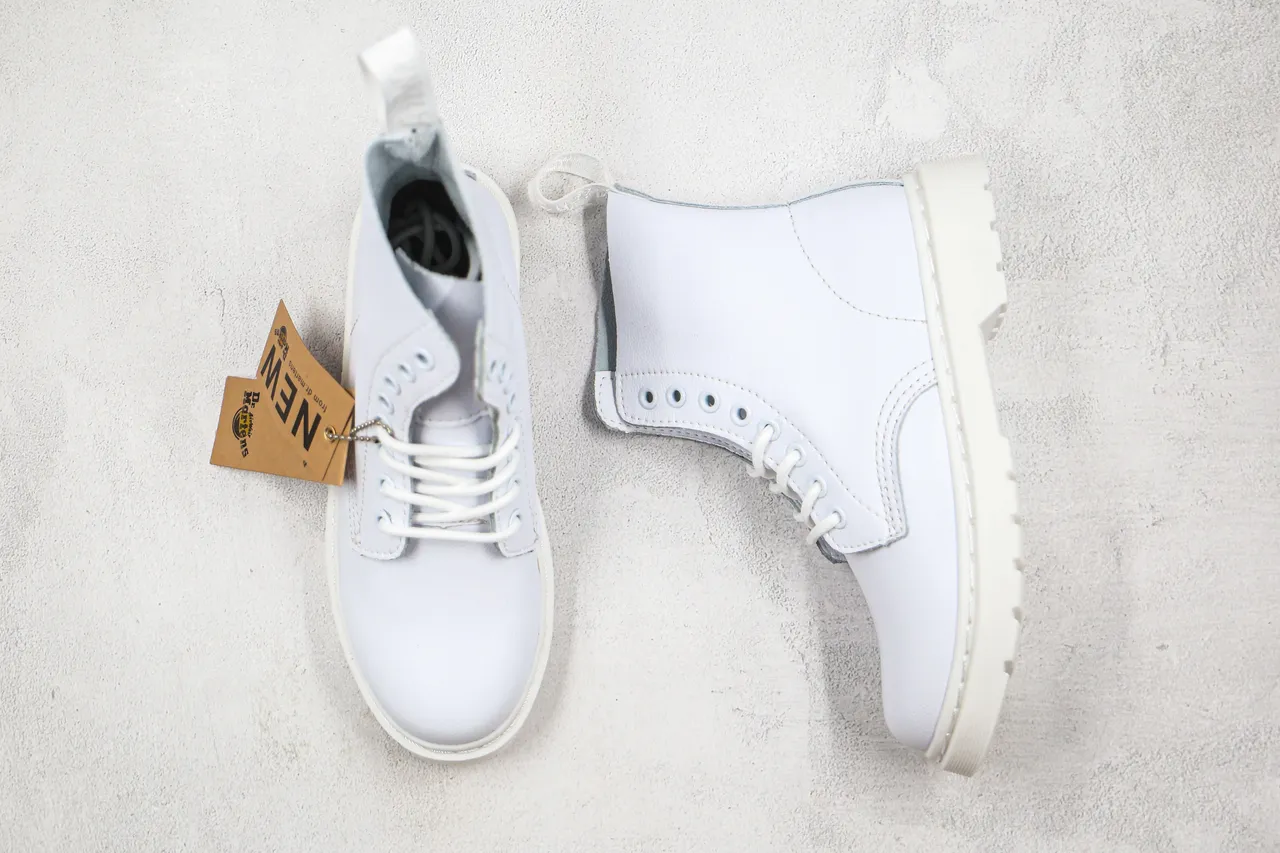 Dr. Martens 1460 Bottes Martin Blanches en Cuir Synthétique Lisse avec 8 Œillets et Lacets 10