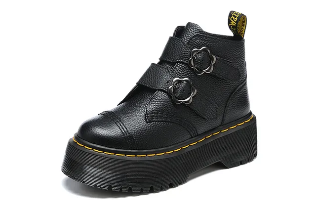 Dr. Martens Jadon Platform 黑色粒面皮革踝靴 6