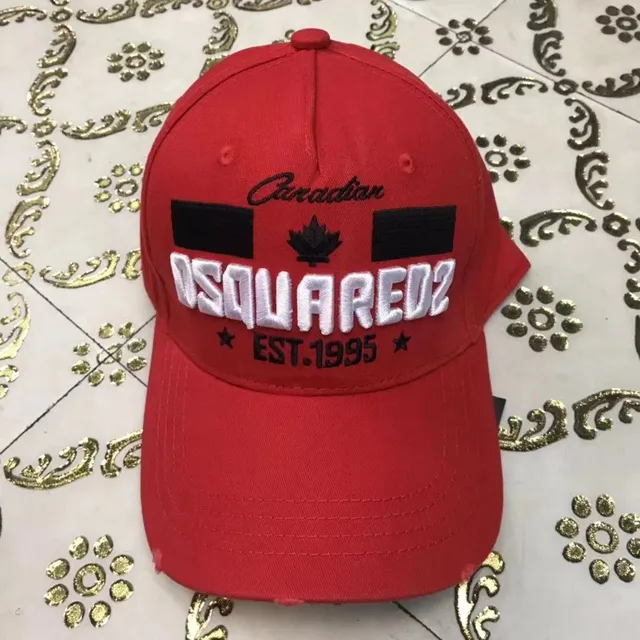 Dsquared2 Casquette de baseball noire brodée avec le drapeau canadien 3