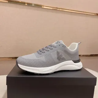 Emporio Armani EA Run ধূসর সাদা জাল ও সিন্থেটিক উপর খোদাই করা মিডসোল লাইফস্টাইল স্নিকার্স