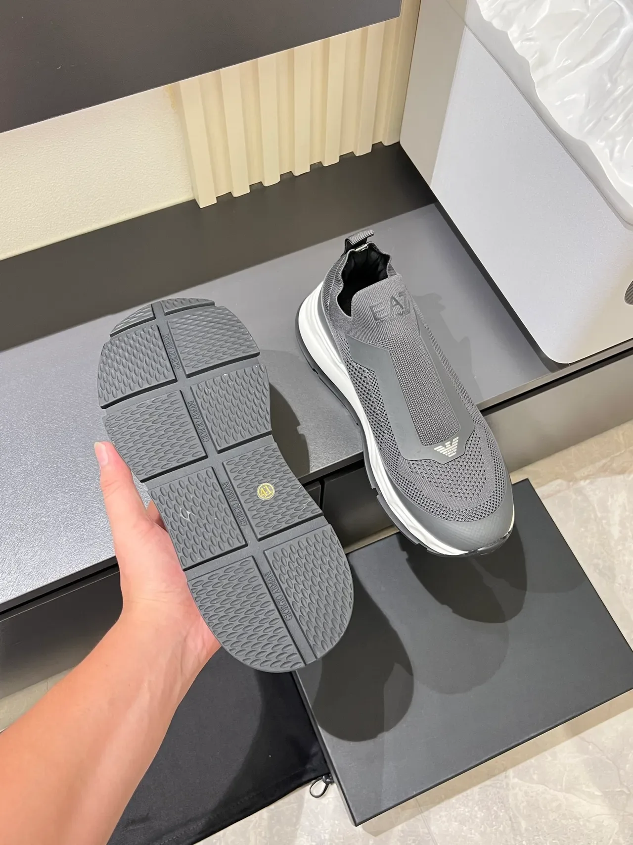 Emporio Armani EA7 ধূসর নিট স্লিপ-অন লাইফস্টাইল স্নিকার 3