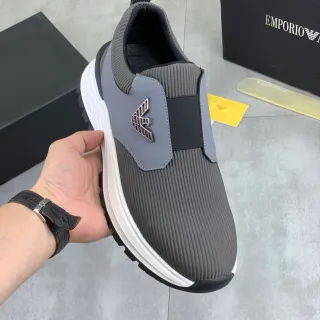 Emporio Armani Slip-On de Tejido Acanalado Gris Zapatillas Lifestyle