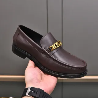 Fendi FF Chain ब्राउन लेदर गोल्ड हार्डवेयर लोफर्स