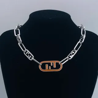 Fendi FF Logo قلادة مينا سلسلة كليب ورق