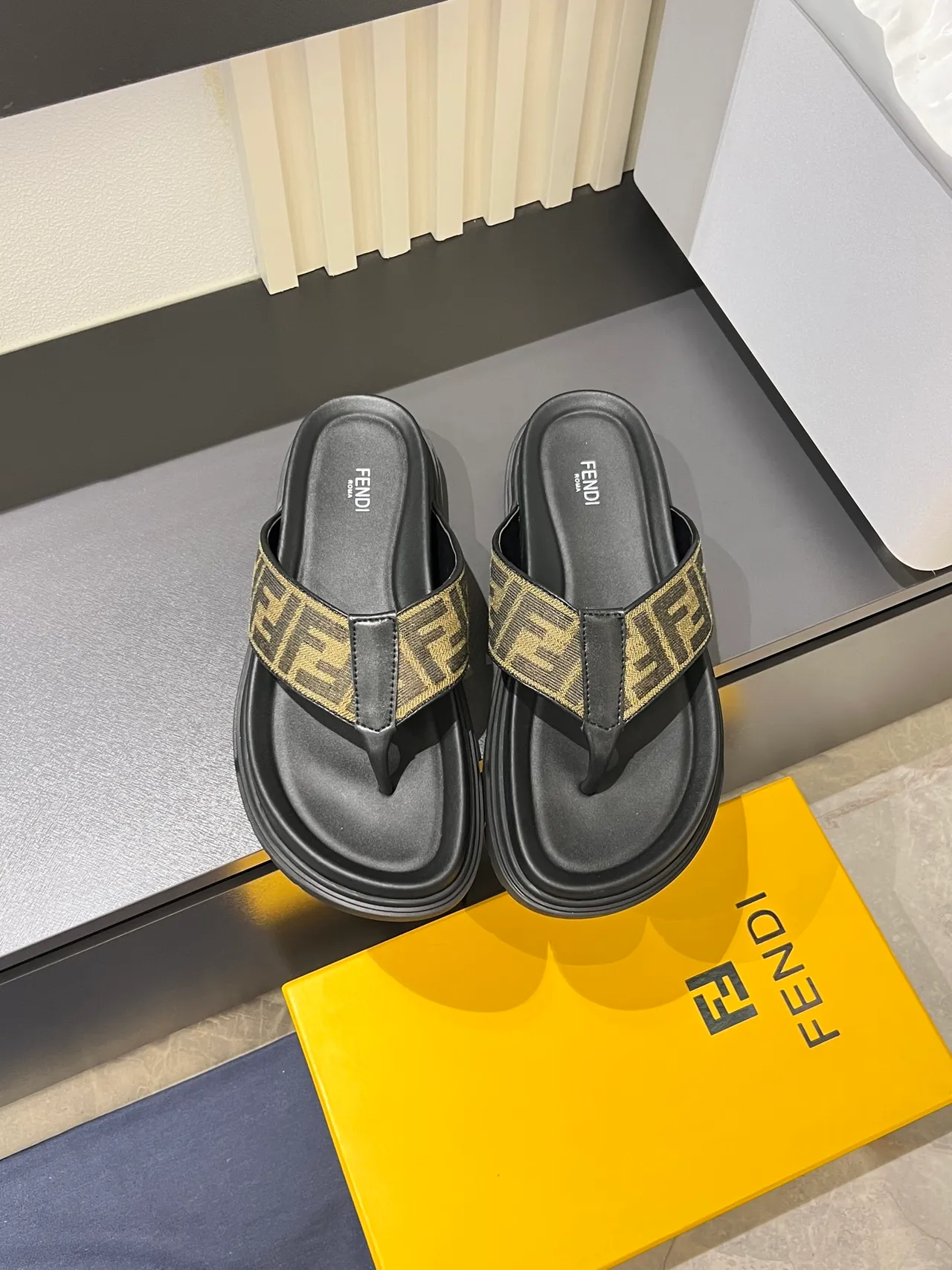 Fendi FF Logo Thong Black Beige Platform Sole Monogram Jacquard Strap Slippers 8