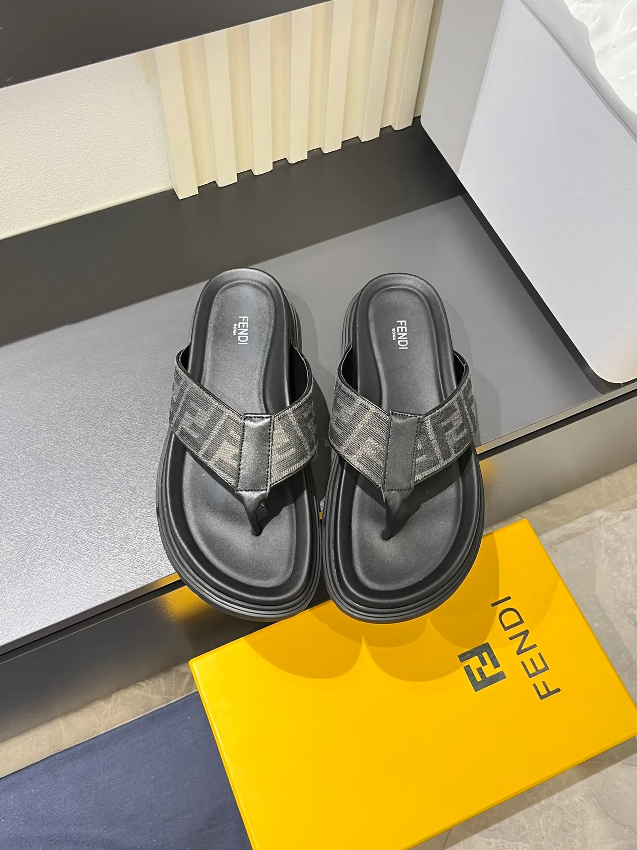 Fendi FF Logo Thong Black Beige Platform Sole Monogram Jacquard Strap Slippers 9