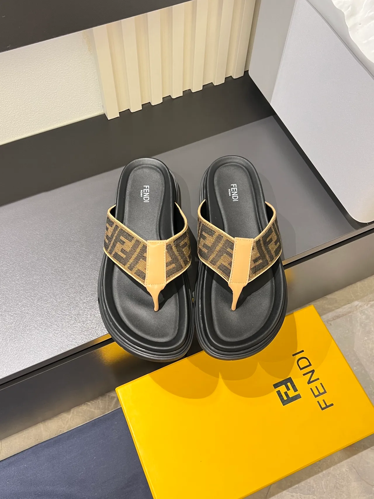 Fendi FF Logo Thong Black Beige Platform Sole Monogram Jacquard Strap Slippers 10