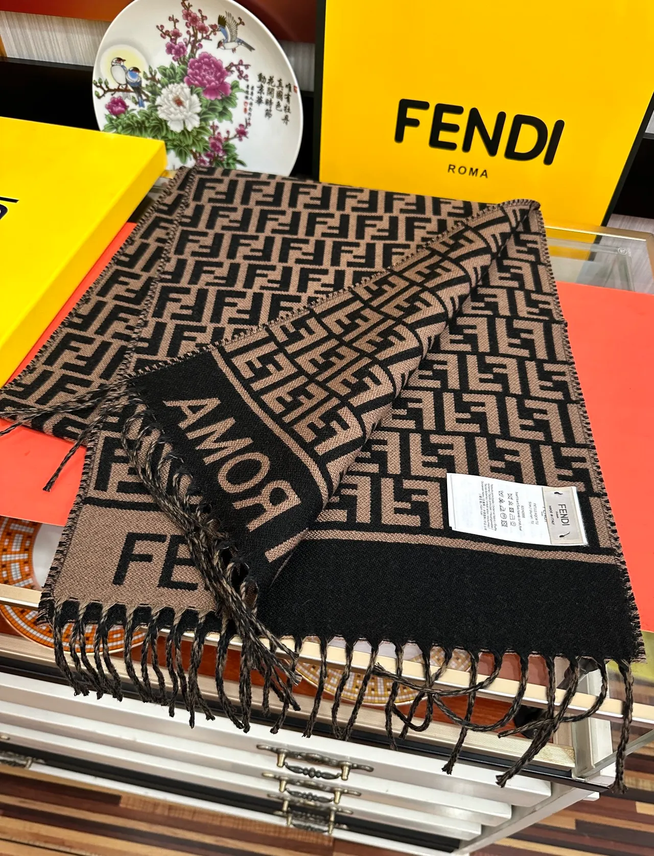 Fendi FF Monogram Cachecol Beige e Preto de Cashmere 6