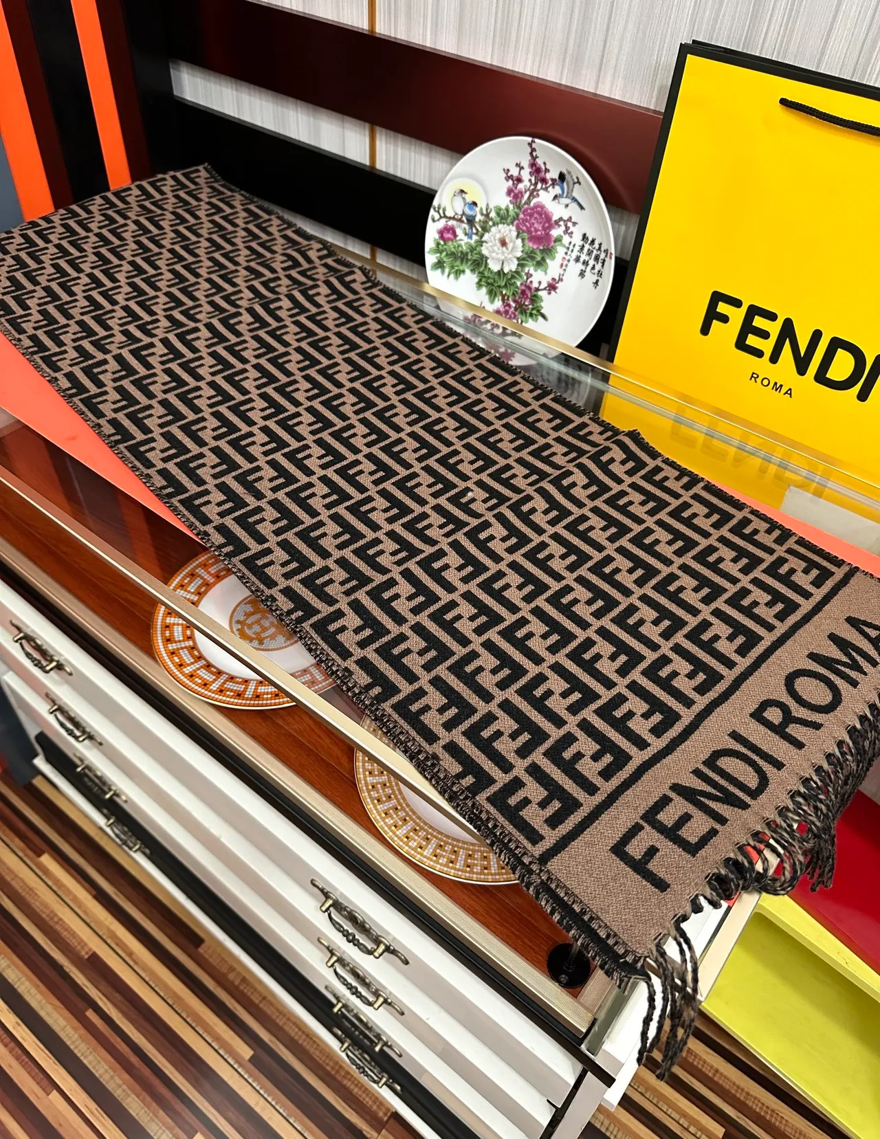 Fendi FF Monogram Cachecol Beige e Preto de Cashmere 7