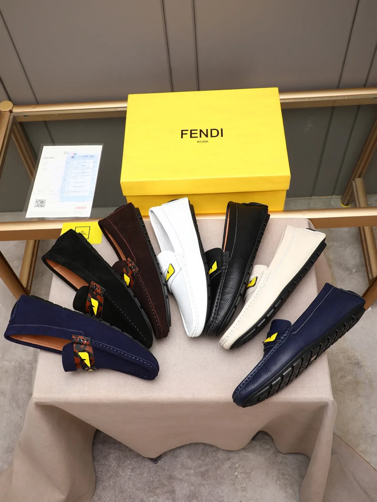 Fendi Loafer Marino Amarillo Cuero Granulado Costura Mocasín 2