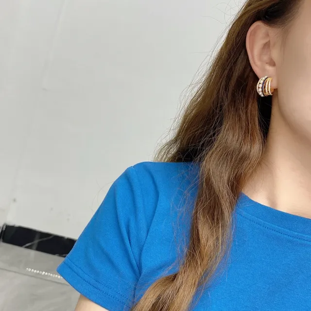 APM Monaco Boucles d'oreilles en anneau multi-rangs de perles et pierres bleues 3