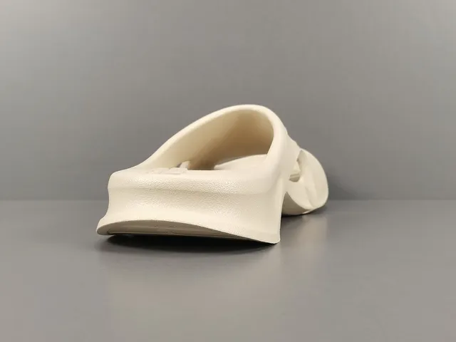 Beige Monolithic Molded Sculpted Sole Slippers 11