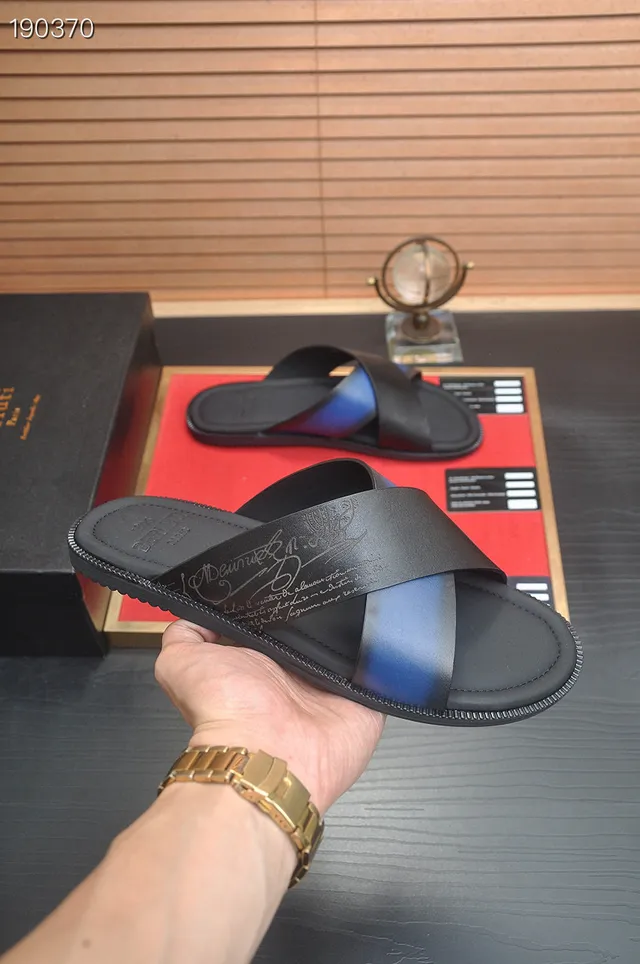 Berluti Slide Noir Bleu Bretelles Croisées Accent Iridescent Sandales 6