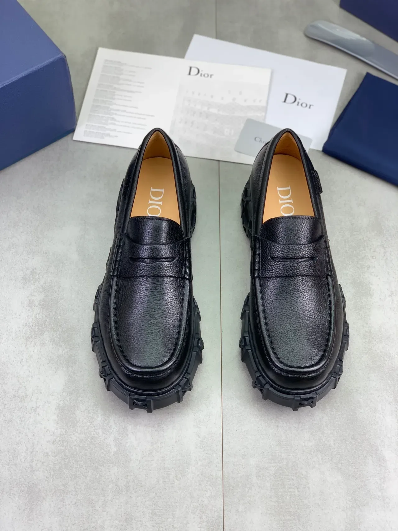 Black Brown Pebbled Leather Penny Strap Loafer 6