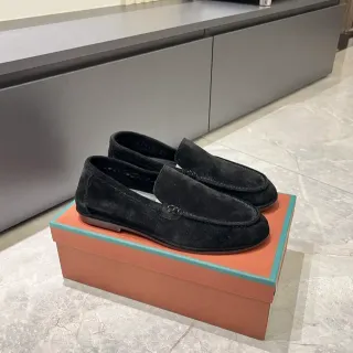 Loafer Moc-Toe de ante preto e marrom