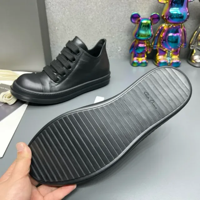 Black Cap Toe Low-Top Lifestyle Sneakers 6