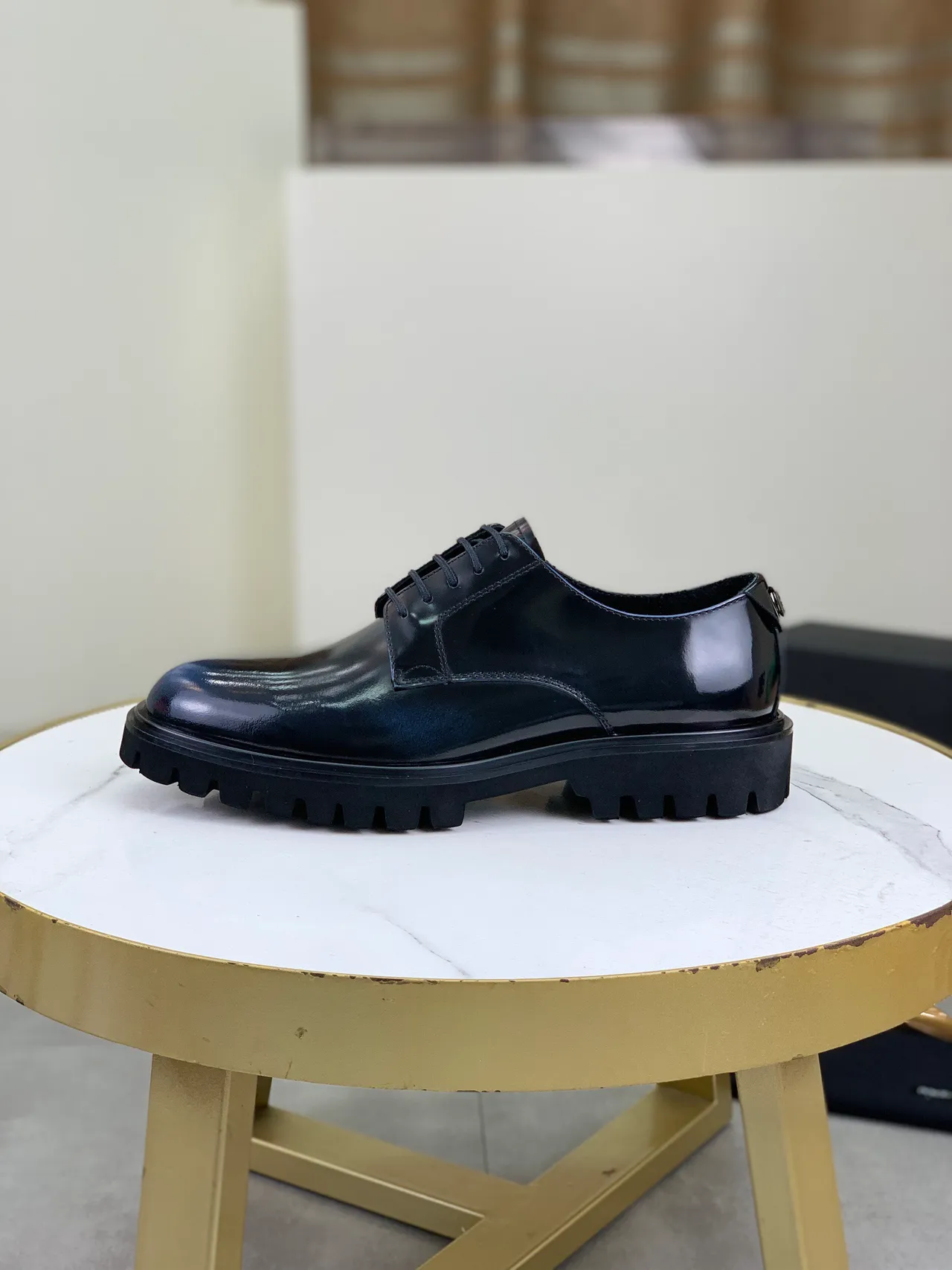 Black High-Gloss Patent Leather Chunky Lug Sole Oxford Shoes 6