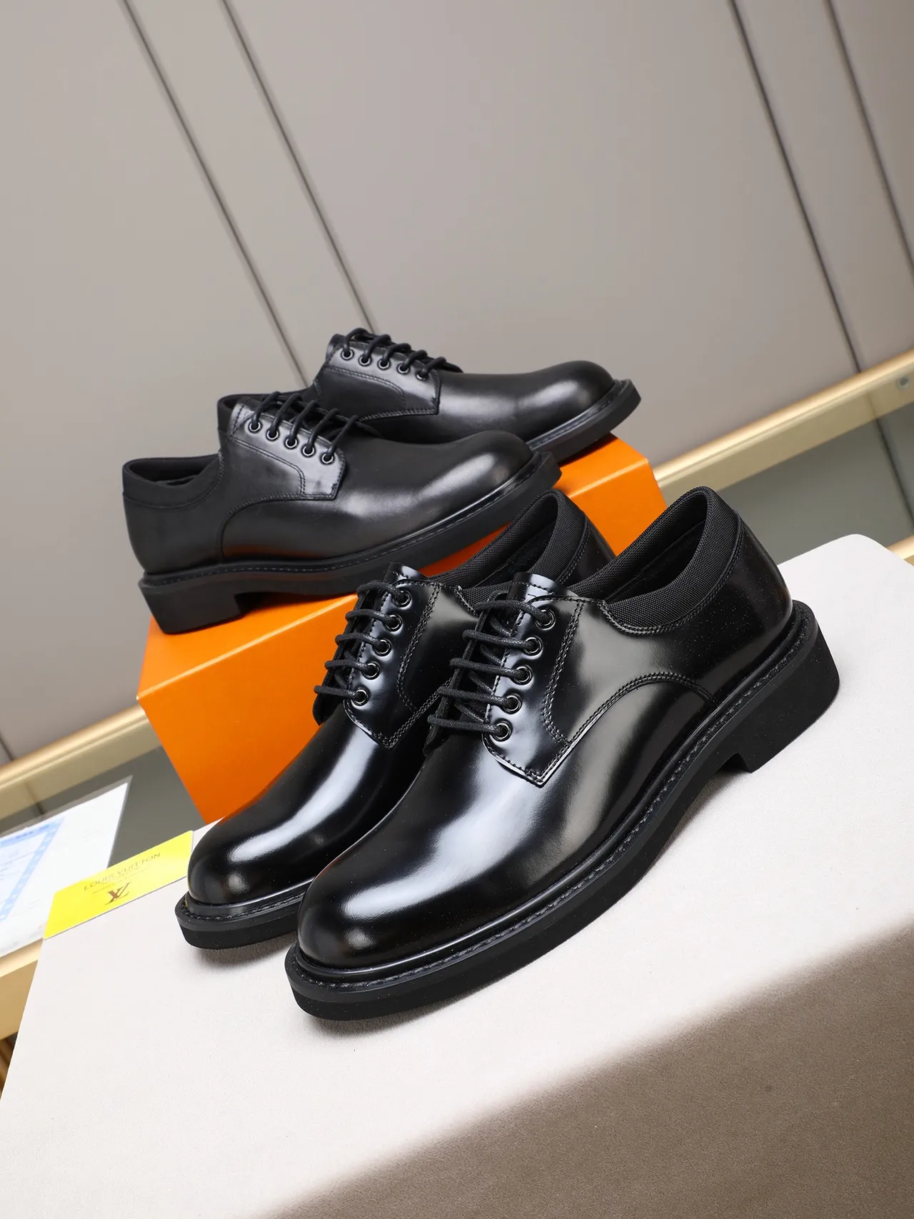 Chaussure Oxford en cuir noir à cap toe 2