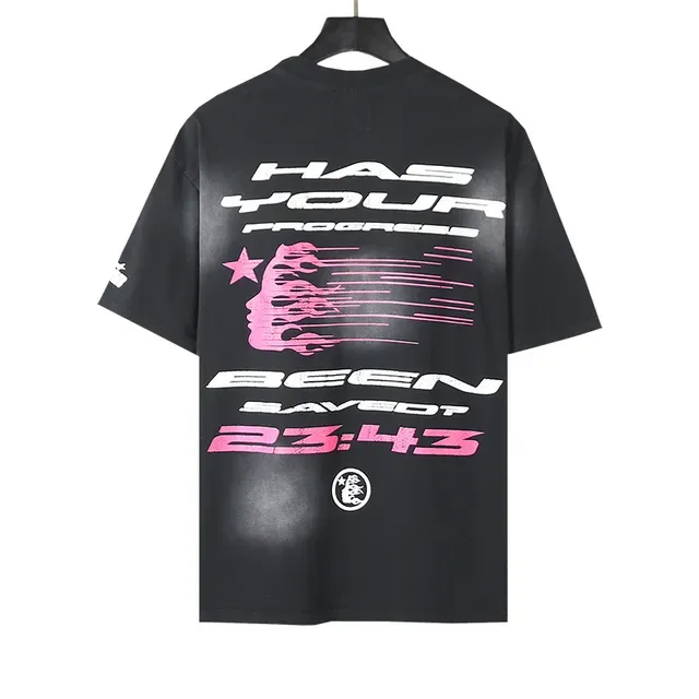Camiseta preta oversized com estampa gráfica frente e verso 6