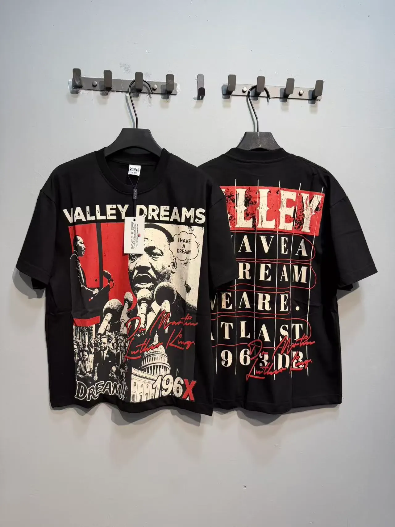 Black Red White Graphic Print Crew Neck T-Shirt 5