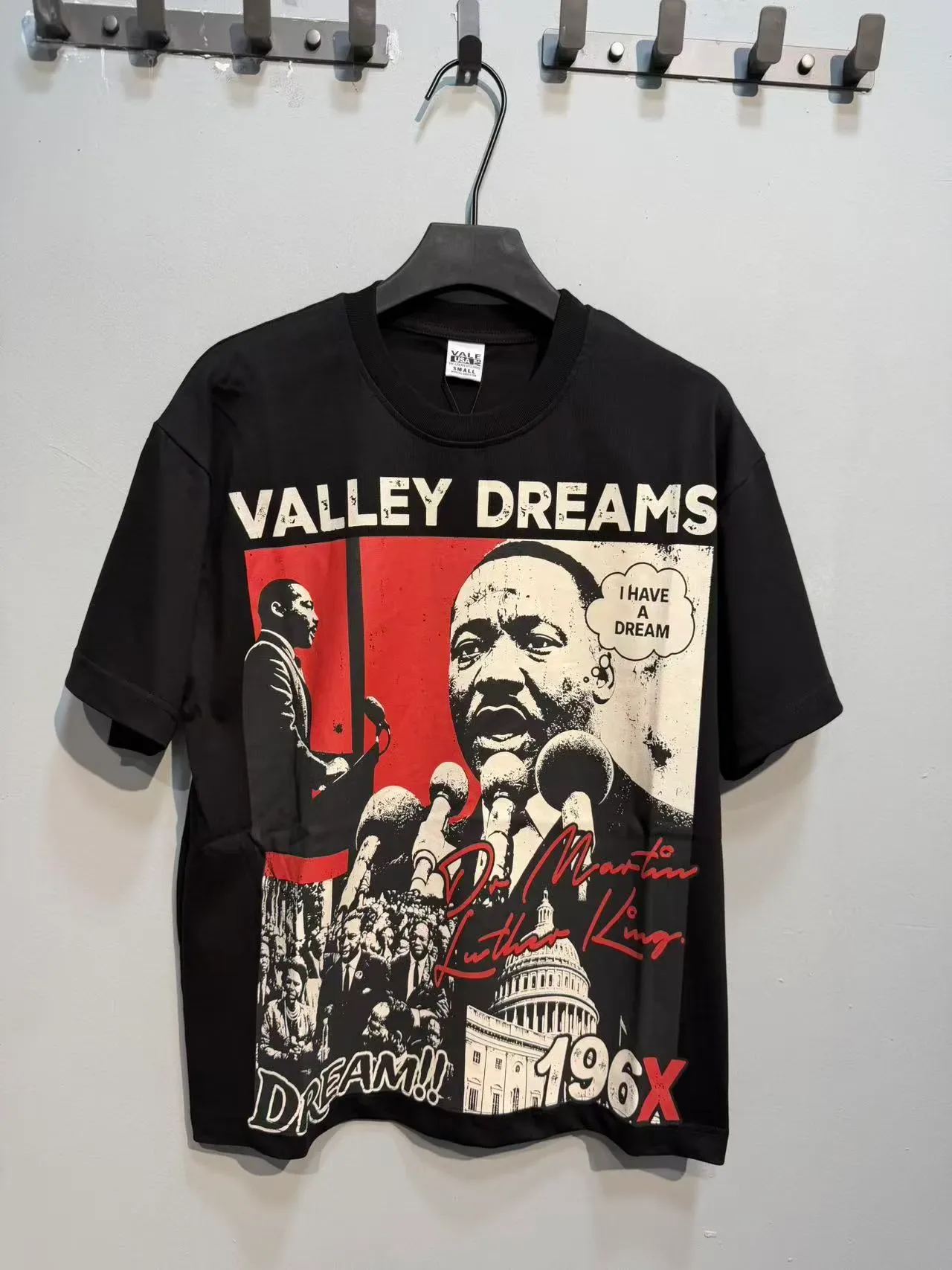 Black Red White Graphic Print Crew Neck T-Shirt 6