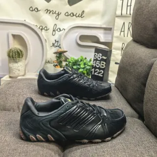 Zapatos deportivos negros de sintético con superposición y cordones