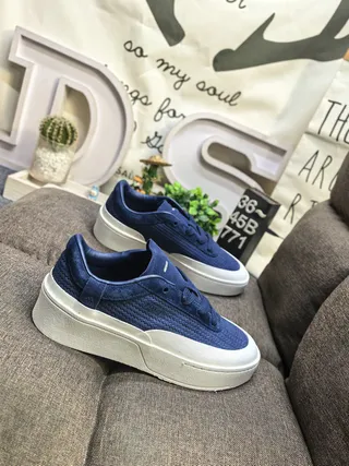 Blue Textured Upper Platform Sole Lifestyle Sneakers 9