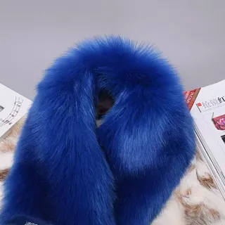 شال أزرق فرو صناعي كثيف