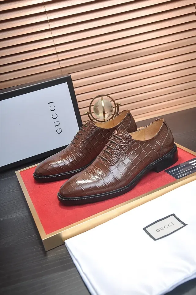 Chaussures Oxford Marron embossé crocodile à embout cap toe 4