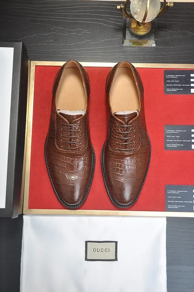 Chaussures Oxford Marron embossé crocodile à embout cap toe 5