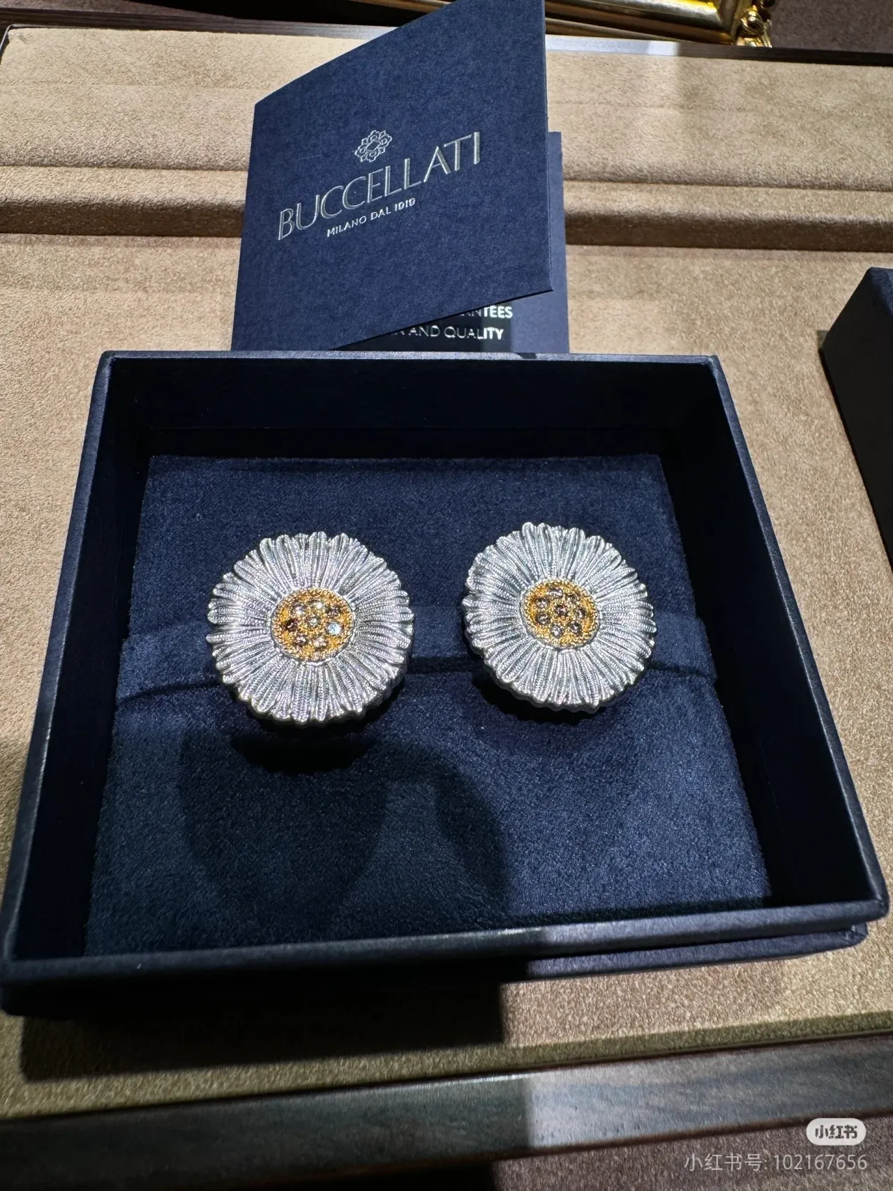 Buccellati Silver Gold Floral Motif Textured Petal Detailing Earrings 5